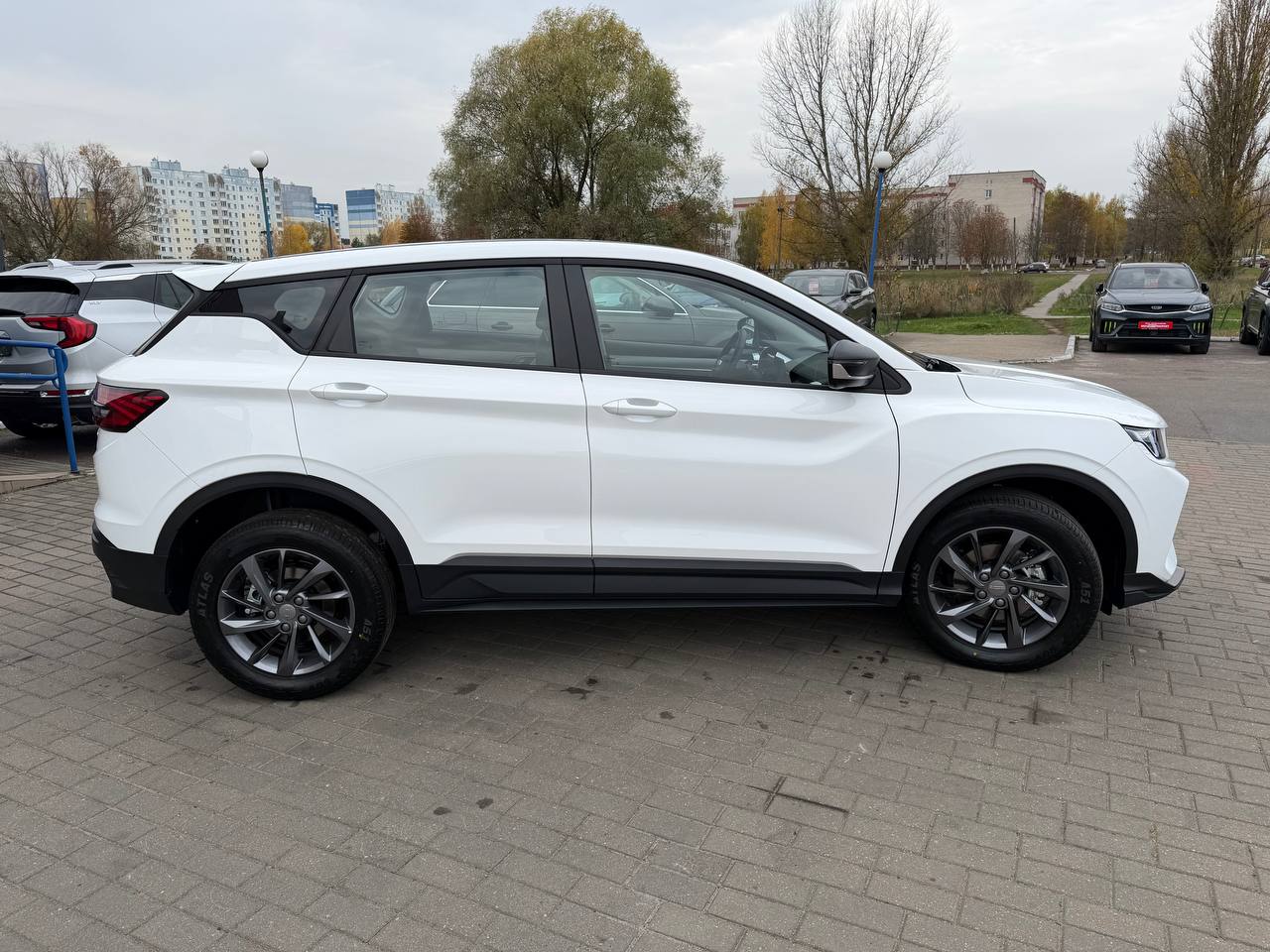 Фото автомобиля 3