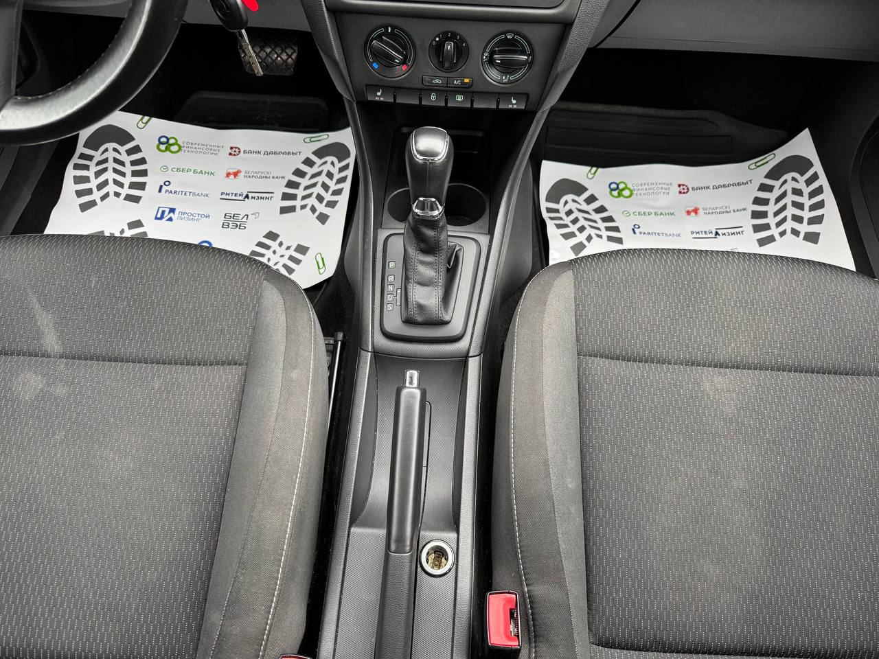 Фото автомобиля 12