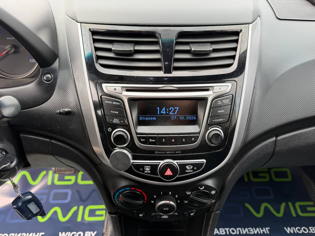 Фото автомобиля 12