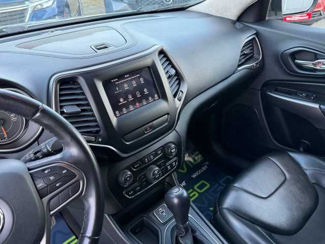 Фото автомобиля 12