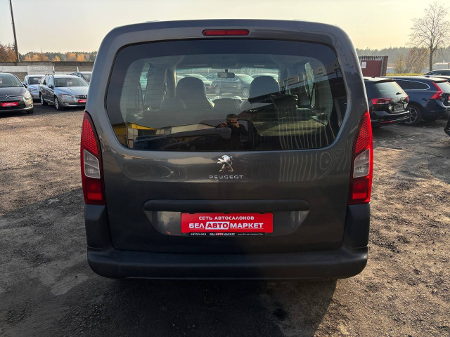 Фото автомобиля 5