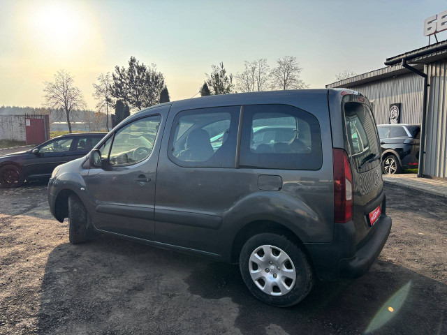 Фото автомобиля 6