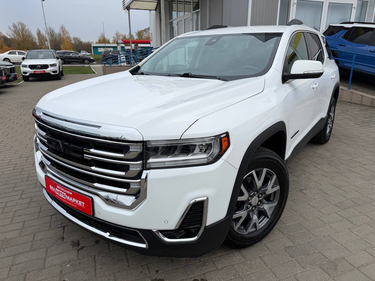 авто с пробегом gmc acadia 2022