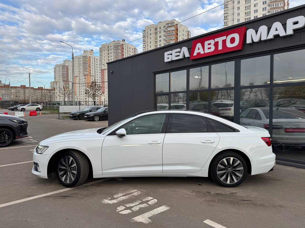 Фото автомобиля 7