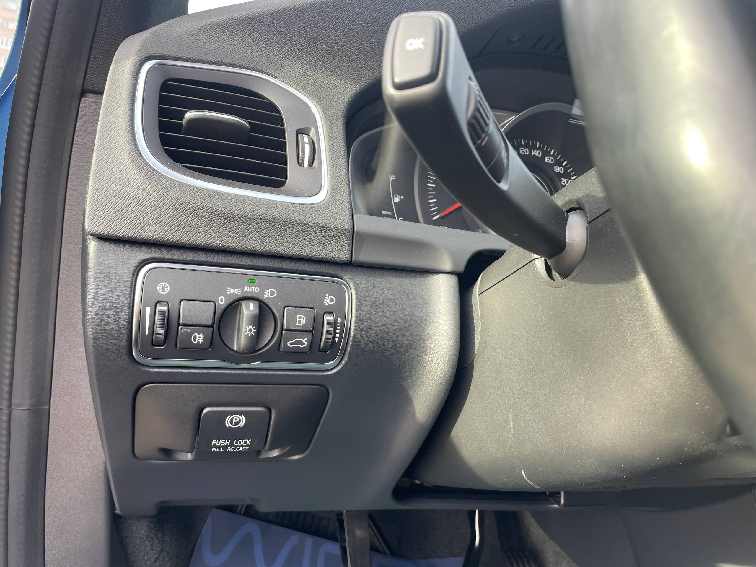 Фото автомобиля 12