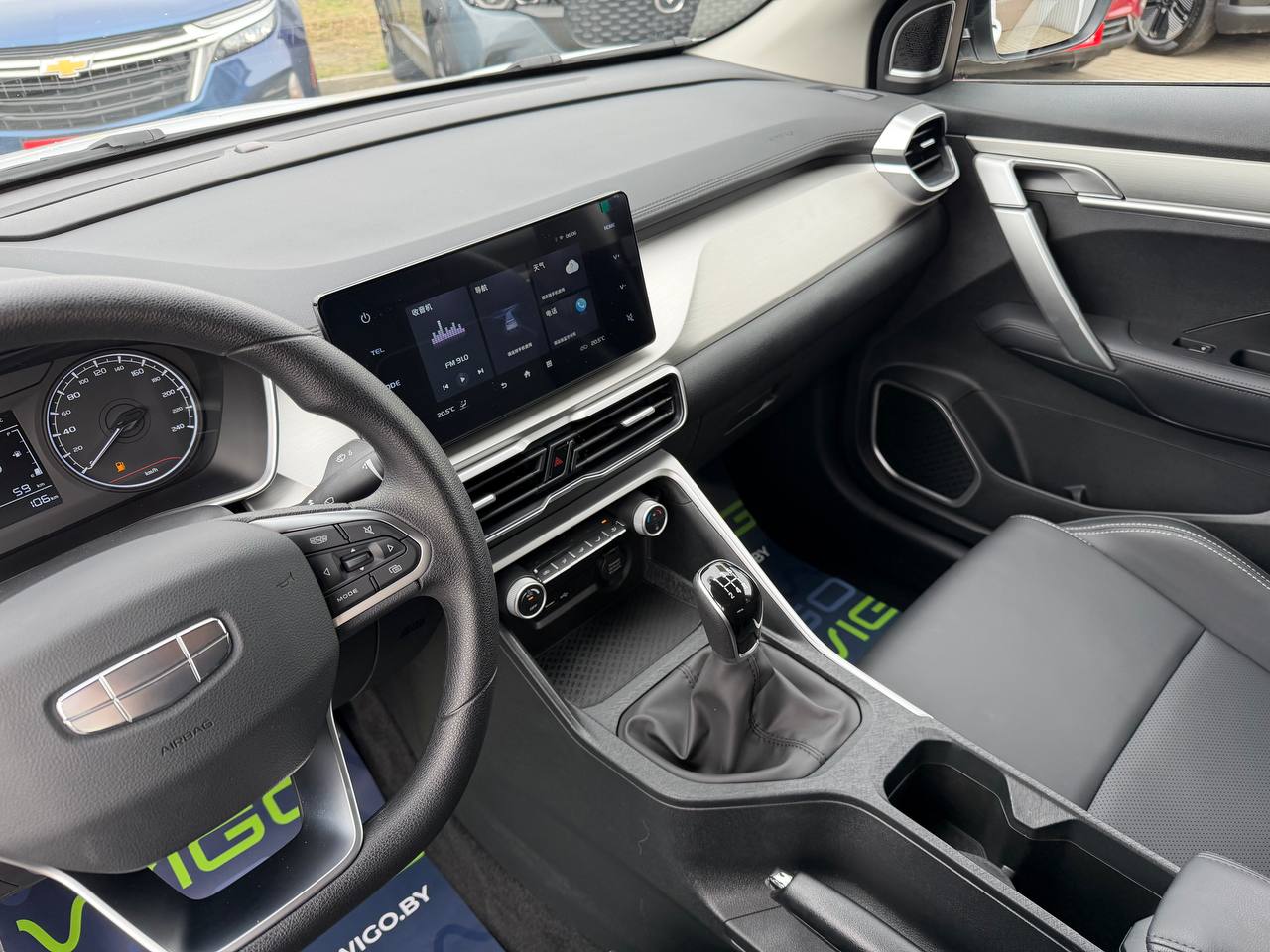 Фото автомобиля 12