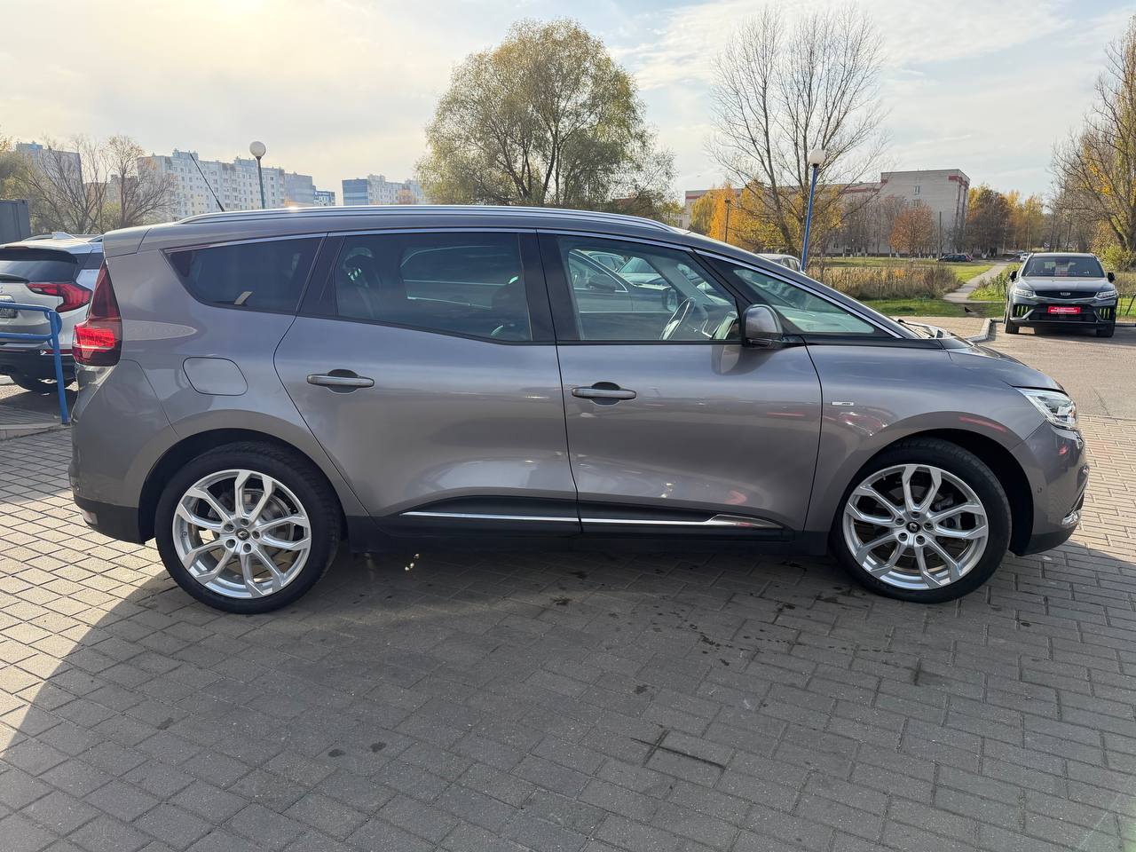 Фото автомобиля 3