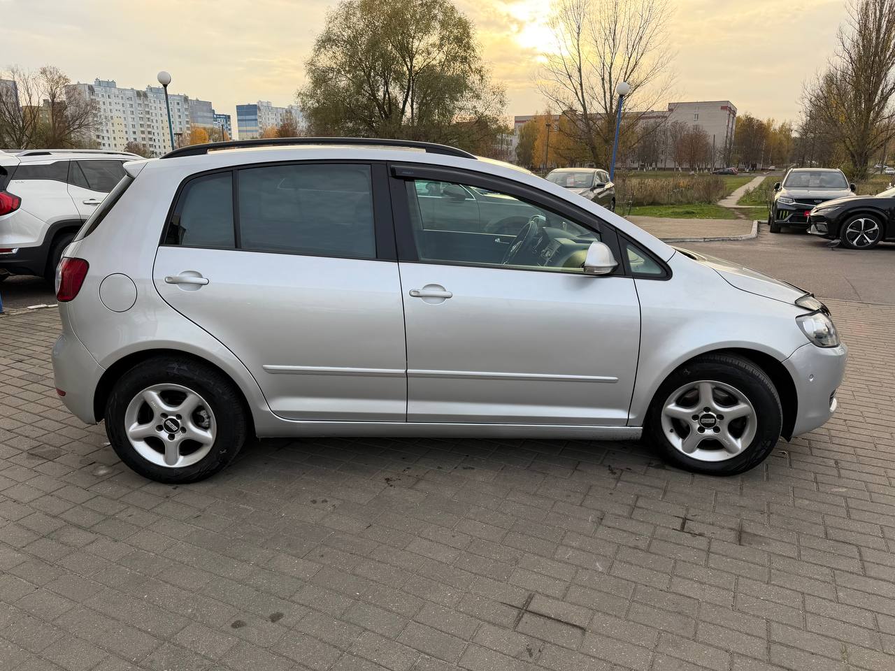 Фото автомобиля 3