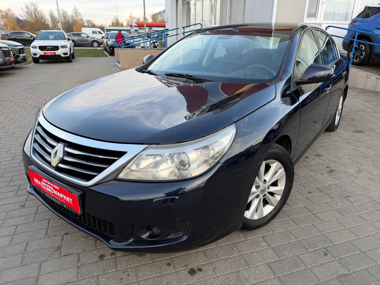 авто с пробегом renault latitude 2012