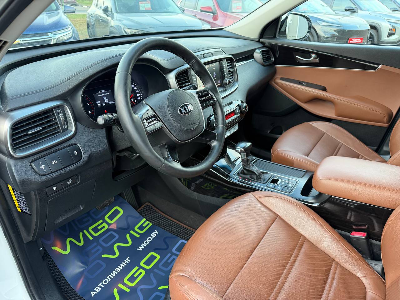 Фото автомобиля 10