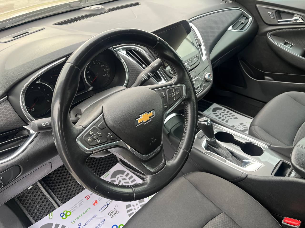 Фото автомобиля 12
