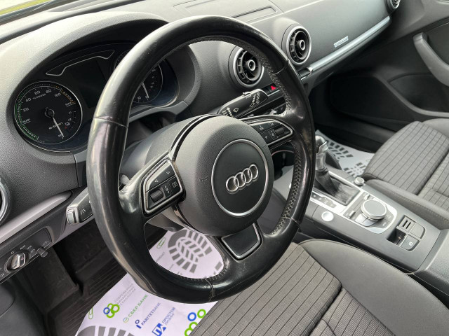 Фото автомобиля 12