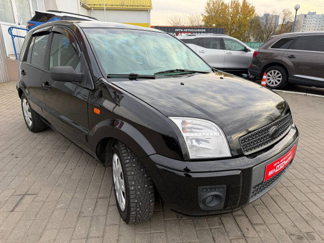 Фото автомобиля 2