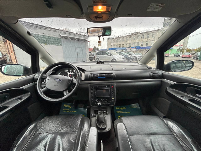 Фото автомобиля 12