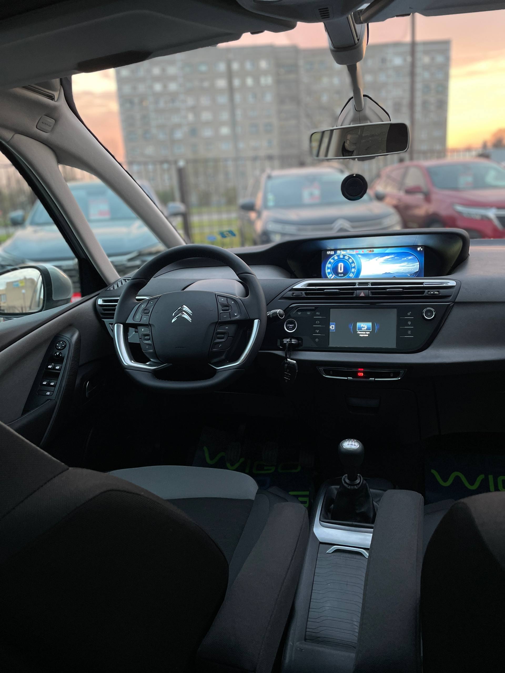 Фото автомобиля 18