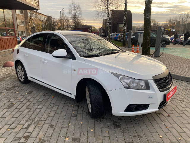 Фото автомобиля 3