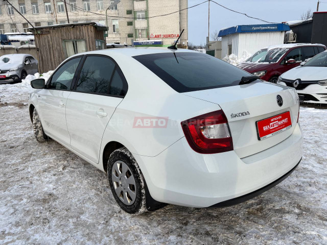 Фото автомобиля 6