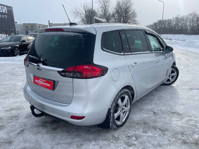 Фото автомобиля 5